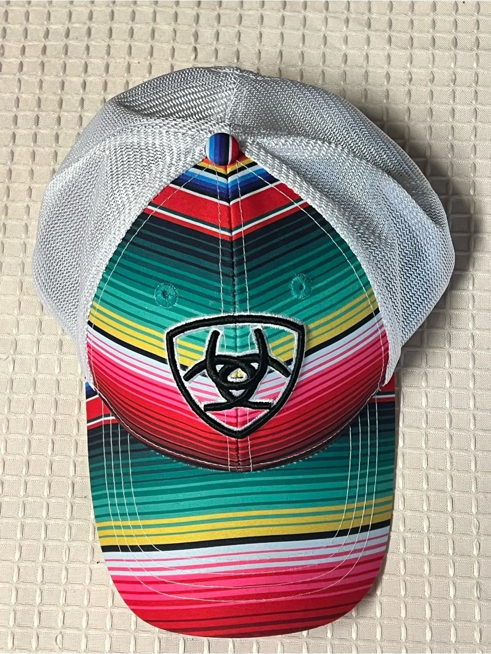 Ariat Serape Aztec Women’s Adjustable Trucker Hat Ball Cap NWOT